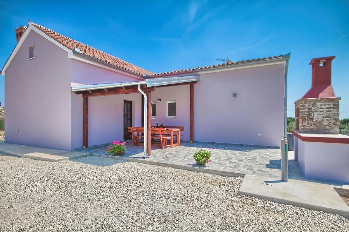 Holiday Home Nina&Tea Pula
