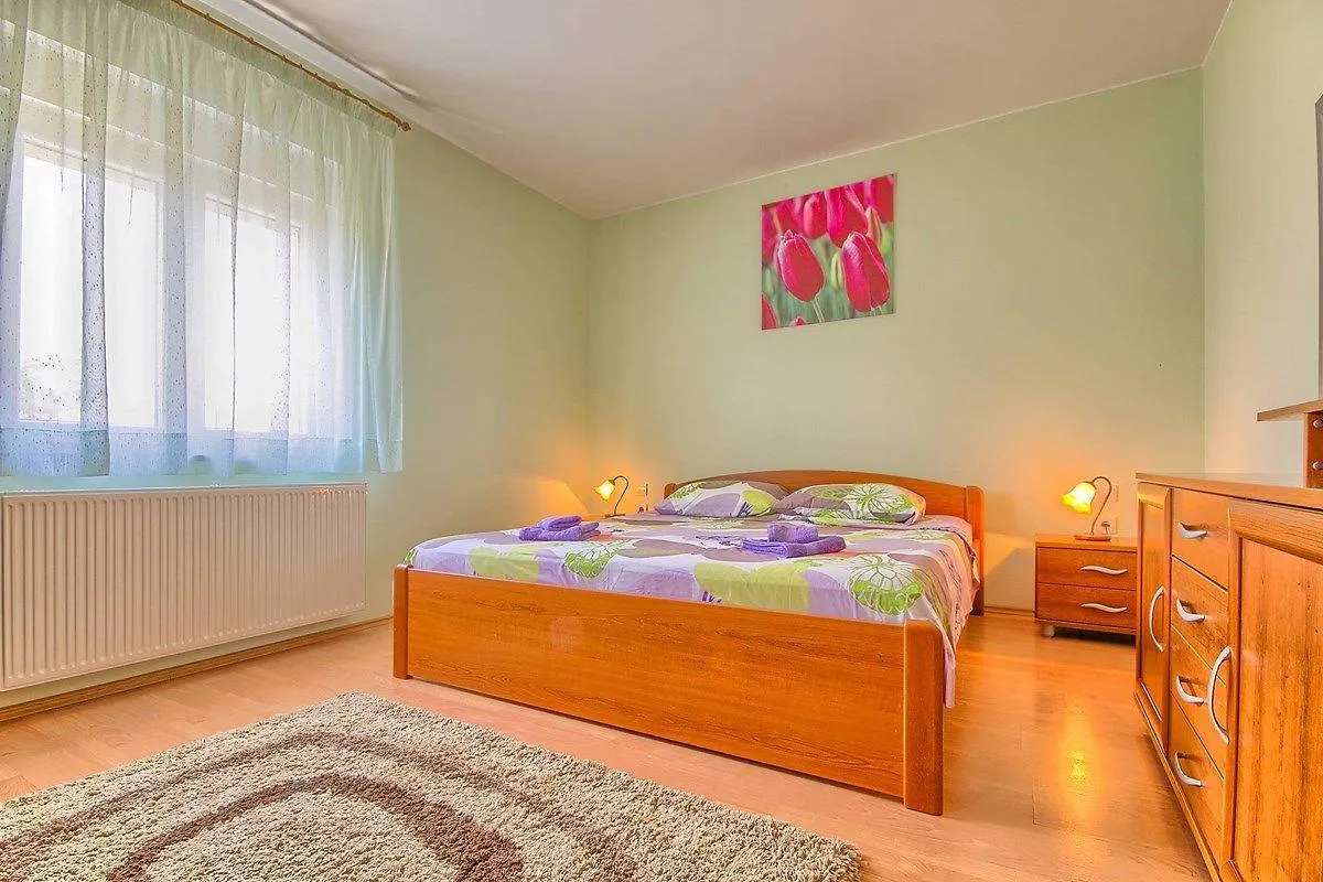 Holiday Home Nina&Tea Pula Croatia
